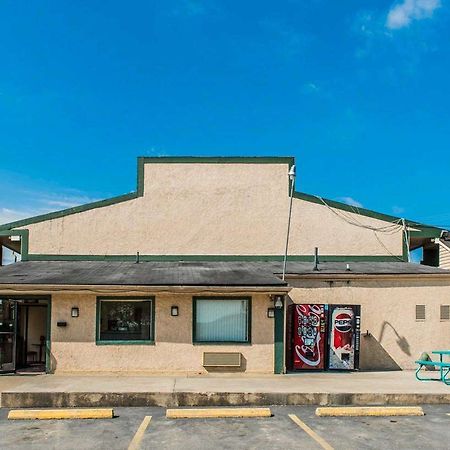 Econo Lodge Waynesburg Exterior photo