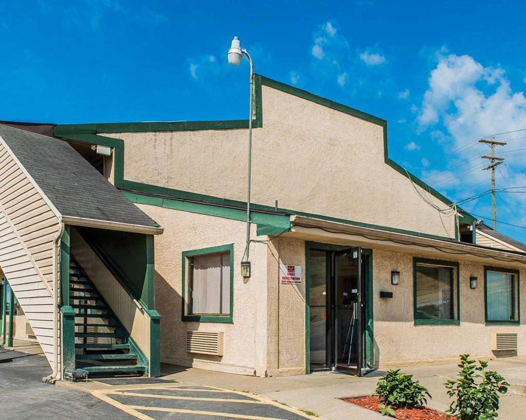 Econo Lodge Waynesburg Exterior photo
